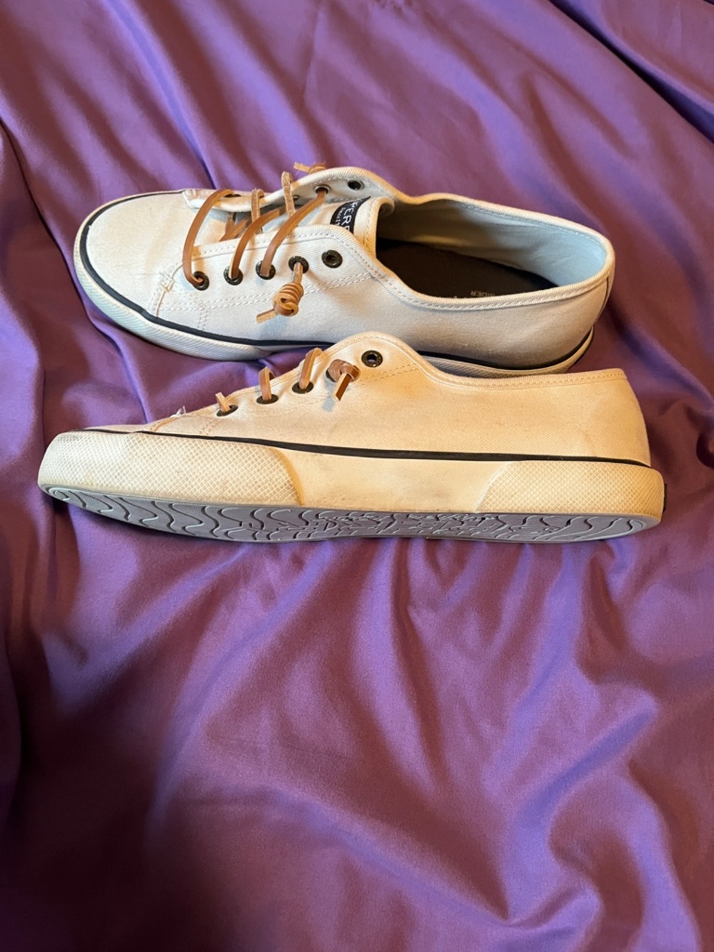 Sperry Women’s White Canvas Low-Top Sneakers